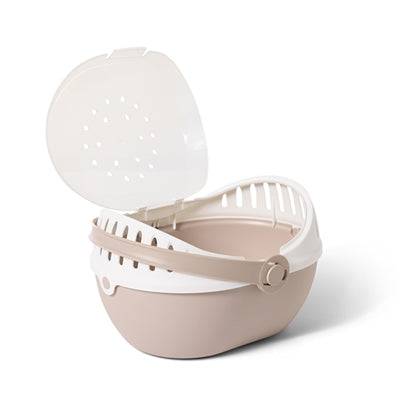 Savic Elmo transport box in champagne color, 36x28x22 cm, sturdy plastic pet carrier with ventilation for safe travel.