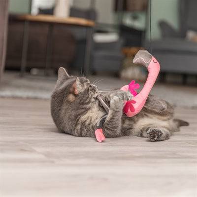 TRIXIE telescopic cat teaser wand with flamingo pink feather, extended to 106 cm, featuring a playful feather toy for cats.