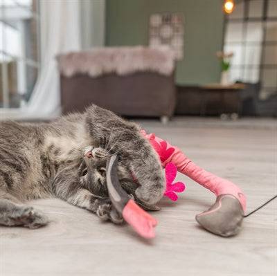 Trixie telescopic cat teaser wand with flamingo pink feather, extending up to 106 cm, designed to engage playful cats.