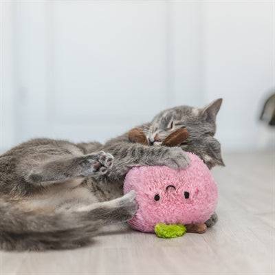 Trixie XXL Peach Plush Toy with American Catnip for cats, 20 cm, soft and cuddly leksaker by Trixie featuring peach-colored plush fabric.