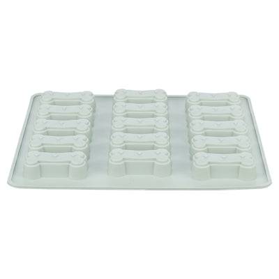 Trixie silicone baking mat for pet treats in bone shape, grey, 24x29 cm, non-stick and BPA-free dog treat mat