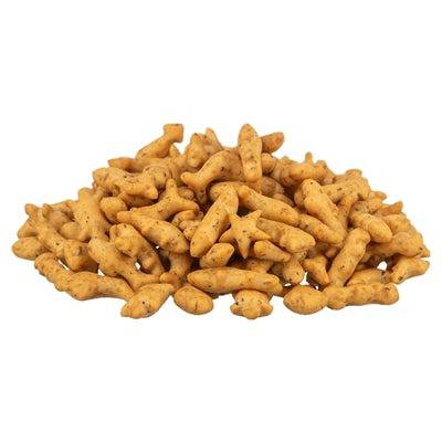 Trixie Ocean Mix TUGG cat snack with chicken breast and catnip in 50g package, showing the colorful snack pieces.