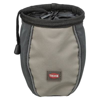 Trixie UTOMHUS treat bag made of polyester, assorted colors, measuring 13x13x15 cm, ideal for pet treats and accessories.