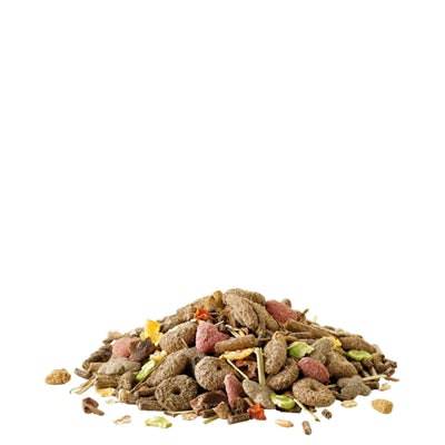 Versele-Laga Crispy Muesli Rabbit Torrfoder 850g, natural rabbit feed with grains and seeds in a colorful bag.