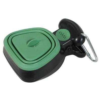 Zolux waste scoop with 15 green waste bags for toilet cleaning, measuring 13.5 x 10.5 x 5 cm, ideal for toilet maintenance.